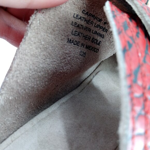 Freebird by Steven Caprice Red Leather Buckle Heeled Mule Sandals Size 9 Reptile - Picture 9 of 13